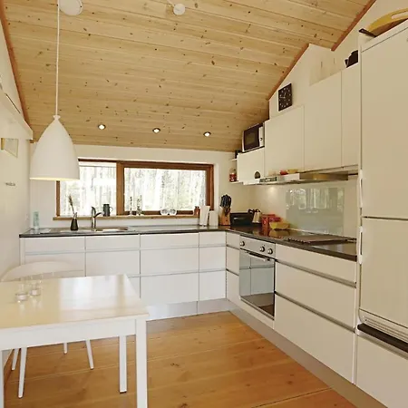 度假居 3 Bedroom Stunning In Aakirkeby